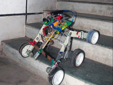 STAIR CLIMBING BOT